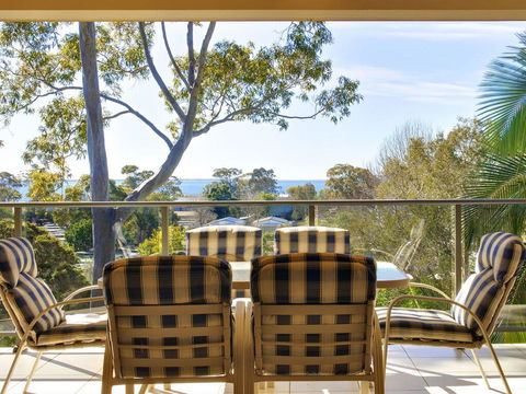 Bellima Beach House', 9 Jackson Close - Huge Duplex With Air Con And Fabulous Views - C Tourism 0