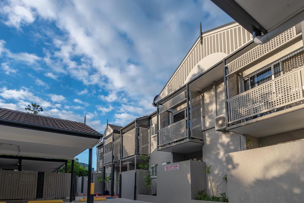Toowong QLD C Tourism