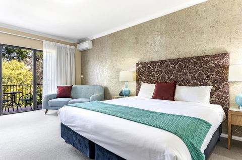 Berry Village Boutique Motel - C Tourism 0