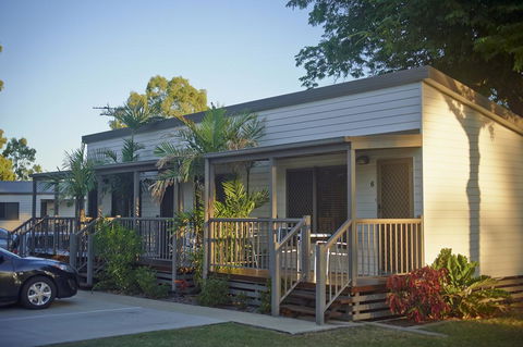 BIG4 Rowes Bay Beachfront Holiday Park - C Tourism 3