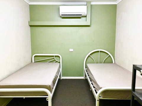 Bigfoot Backpackers - C Tourism 2