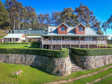 Bimbadeen Mountain Retreat - C Tourism 0