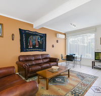 Black Dolphin Waterfront Apartment - C Tourism