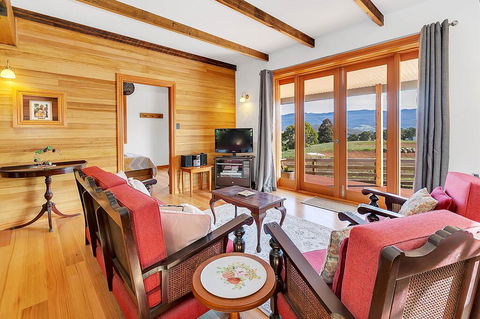 Blackwood Park Cottages Mole Creek - C Tourism 3