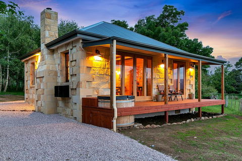 Blackwood Park Cottages Mole Creek - C Tourism 0