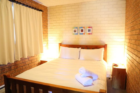 Blue Gums 1 - C Tourism 2