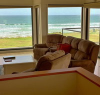 Boathouse Holiday House - C Tourism