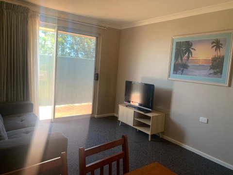 Waratah - C Tourism 2