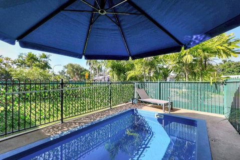 A Little Golf, A Refreshing Swim And A Lot Of Wine - C Tourism 3