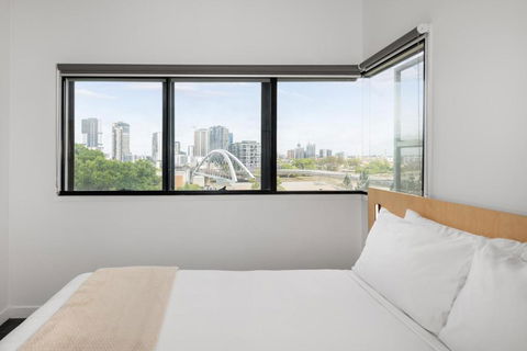 YHA Brisbane City - C Tourism 3