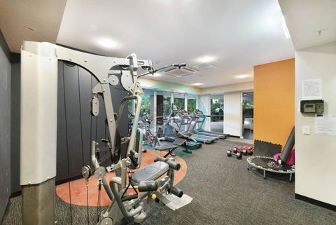 ZEN LUXURY: 2-Story 4-BR Penthouse In Darwin City With Mindal Markets & Harbour Views - C Tourism 1