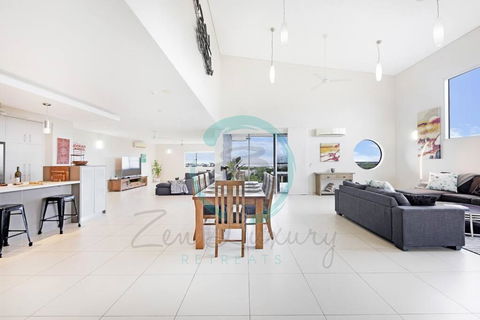 ZEN LUXURY: 2-Story 4-BR Penthouse In Darwin City With Mindal Markets & Harbour Views - C Tourism 3