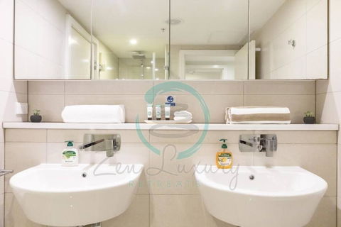 ZEN SUN CITY Cozy 2-BR/2-BA Ocean View Retreat - C Tourism 2