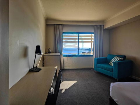ZEN88 ESPLANADE: Hotel Suite W/ Ocean/Sunset Views - C Tourism 3