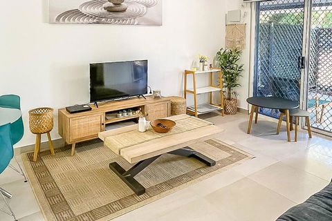 ZEN GARDEN - COZY 2-BR + Modern Design W/ Aircon - C Tourism 3