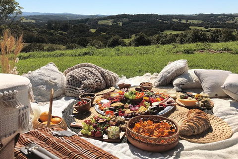 A Picnic In Byron Bay - C Tourism 0