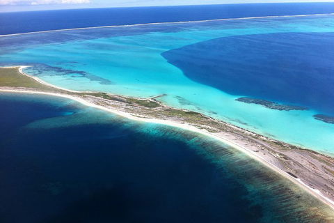 Abrolhos Islands Fixed-Wing Scenic Flight - C Tourism 1