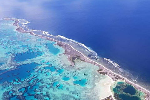 Abrolhos Islands Fixed-Wing Scenic Flight - C Tourism 5