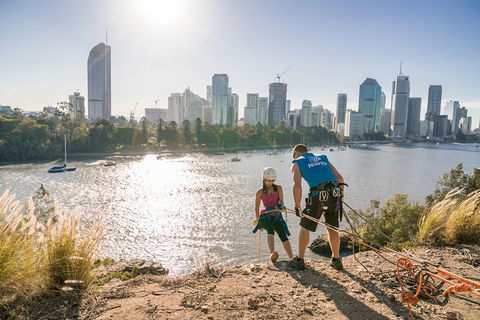 Abseiling The Kangaroo Point Cliffs In Brisbane - C Tourism 1