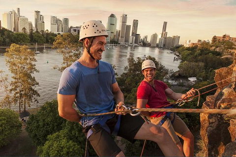 Abseiling The Kangaroo Point Cliffs In Brisbane - C Tourism 5