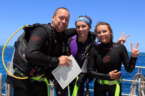 Quicksilver Dive 4 Day PADI Learn To Dive Course - C Tourism 0