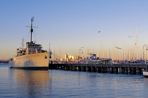 Melbourne City And Williamstown Ferry Cruise - C Tourism 4