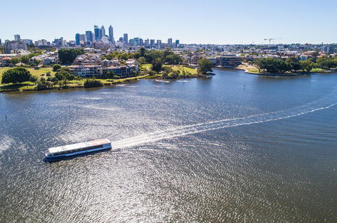 Swan Valley Gourmet Wine Cruise From Perth - C Tourism 5