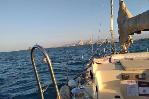 Townsville Small Group Early Morning Sailing Cruise Boat Tour Charter Hire - C Tourism 2