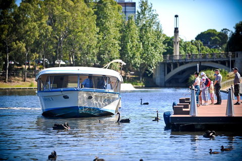 Torrens River Cruise In Adelaide - C Tourism 5