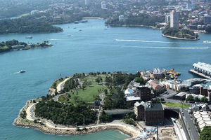 Eastern Suburbs of Sydney, Woolloomooloo and Barangaroo