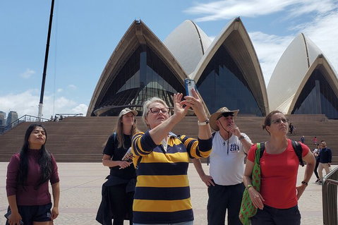 Sidney Sights And Sounds Walking Tour - C Tourism 4